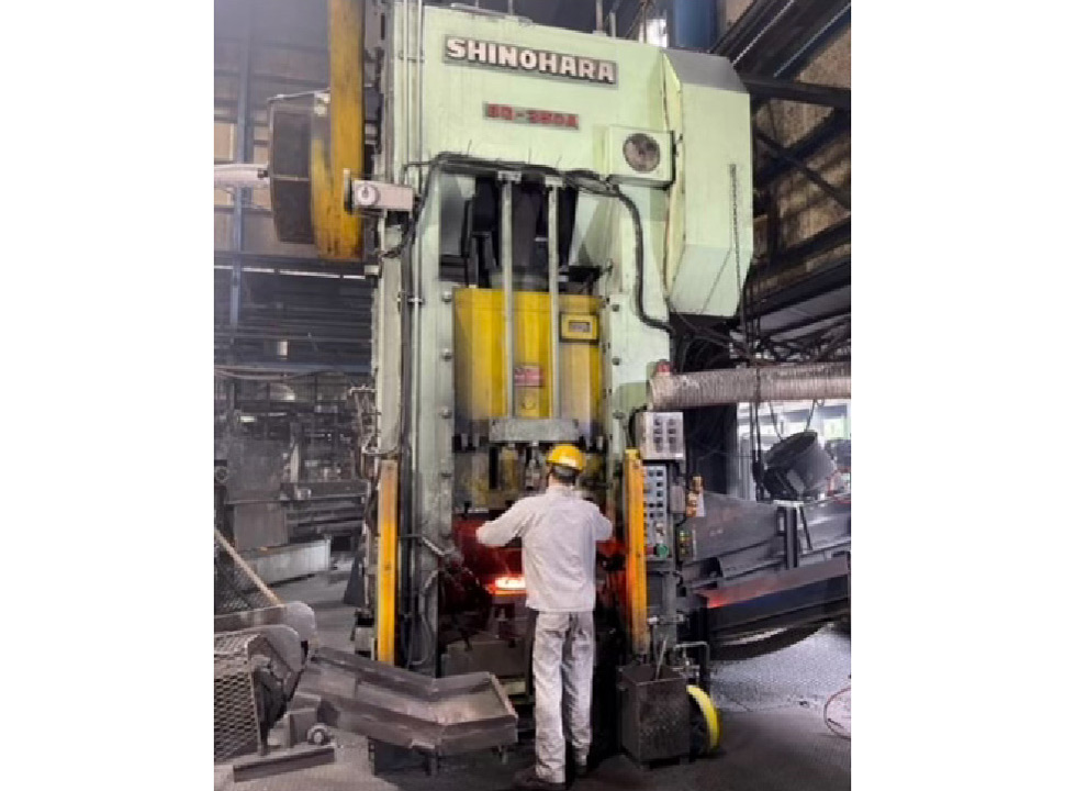 クランクプレスイメージ