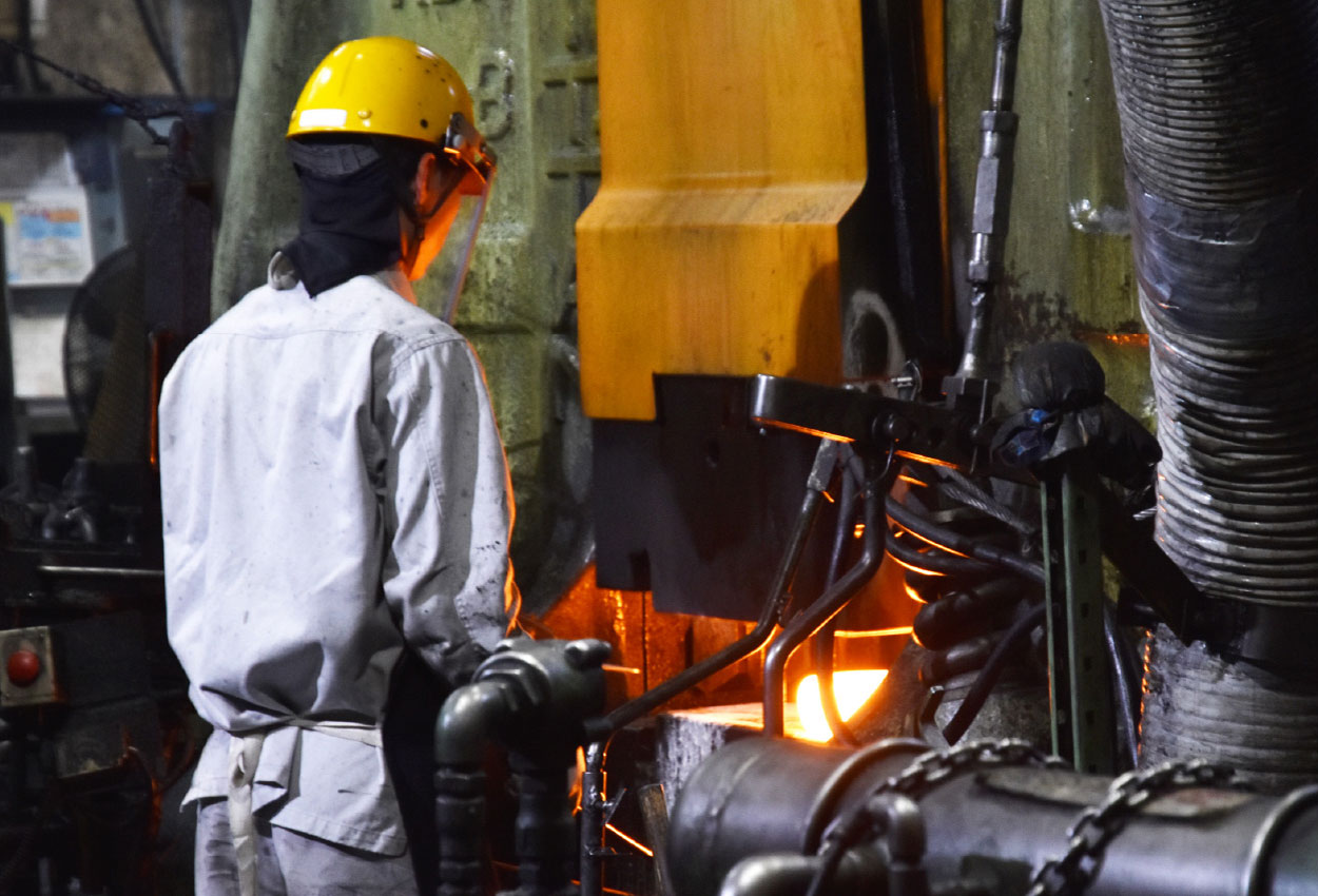 製造部先輩イメージ